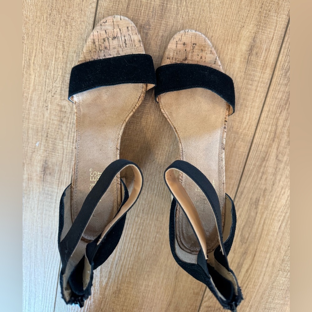Aerosoles High Hopes Black Leather Ankle Strap Sandals Cork Block Heel Size 9.5 - Picture 2 of 10